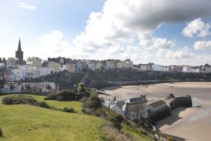 tenby from castle hill april roayal gatehouse sm.jpg